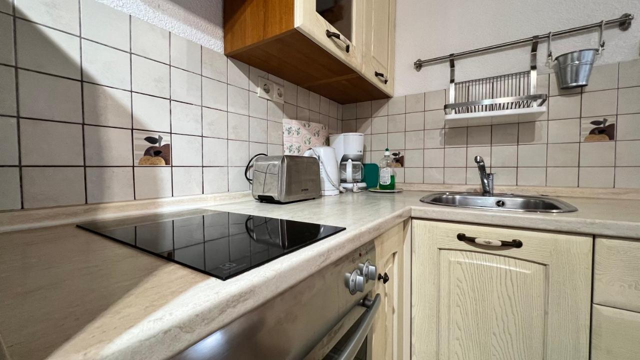 Studio Apartment Karlo Split Buitenkant foto