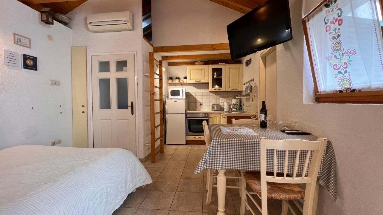 Studio Apartment Karlo Split Buitenkant foto