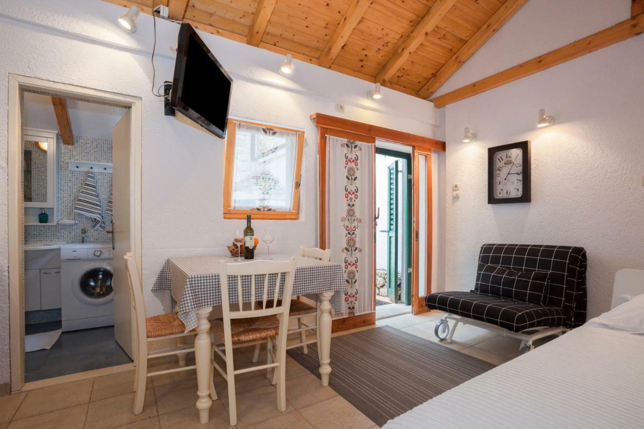 Studio Apartment Karlo Split Buitenkant foto